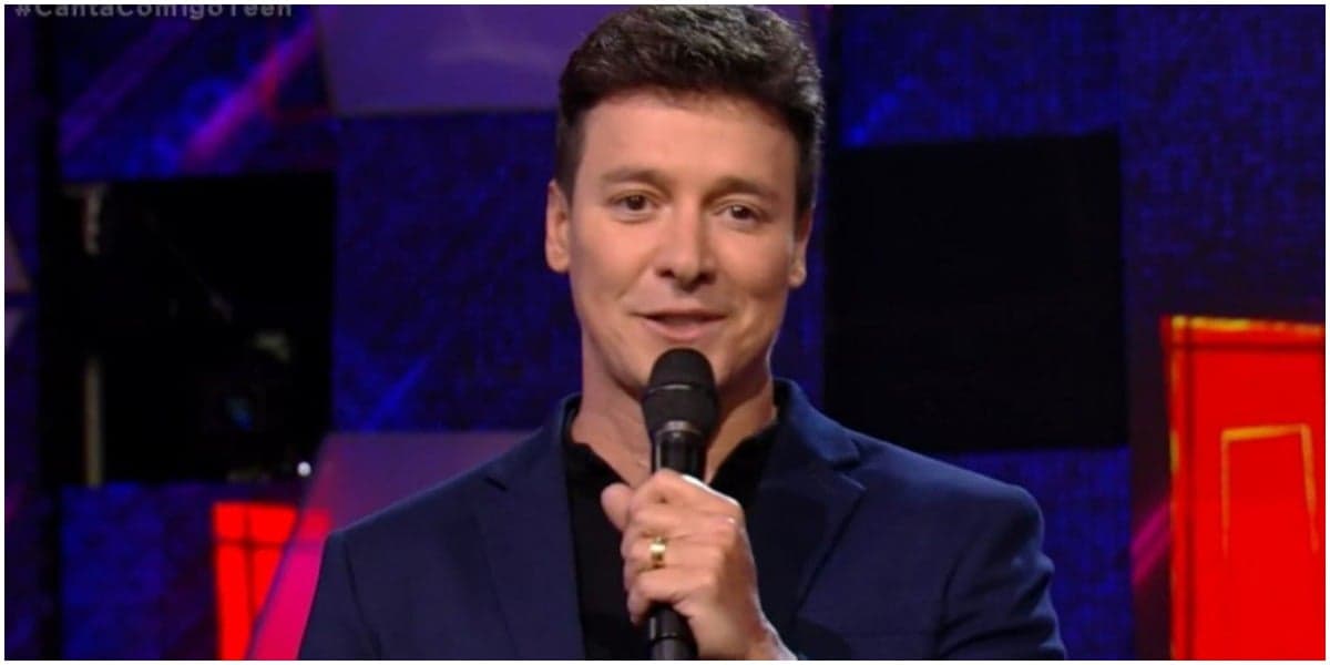 O apresentador Rodrigo Faro comandou o Canta Comigo - Foto: Reprodução