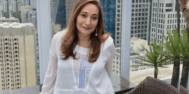 Sonia Abrão é apunhalada por programa de Catia Fonseca e tem pauta roubada ao vivo: "Pra que suspense?"