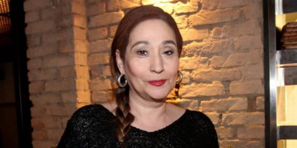 Câmera invade casa de Sonia Abrão, mesa de ceia é escancarada e verdade é contada ao público: "Simples assim"