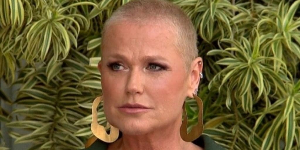Xuxa e outros artistas cometem o maior erro de suas carreiras e fitas são queimadas: "Não acredito"