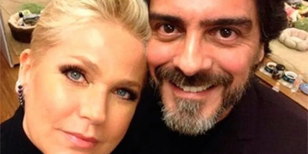 Namorado de Xuxa é esculachado ao vivo e manda vídeo explosivo ao programa de Sonia Abrão com real
