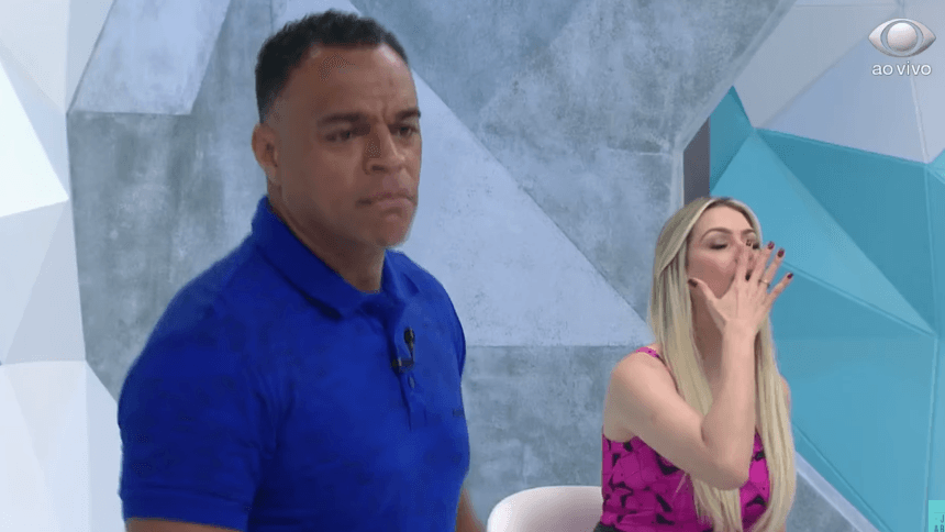 Denilson debocha de Renata Fan no Jogo Aberto