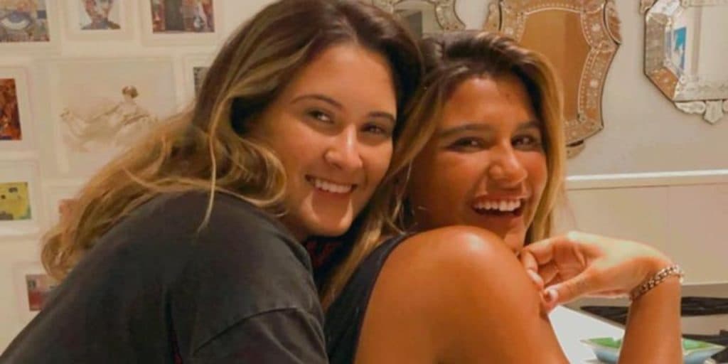 Giulia Costa, filha de Flávia Alessandra, assume sobre namoro com mulher: “Infelizmente gosto de homem”