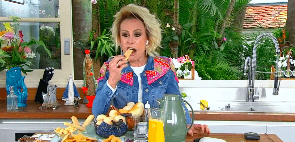 Ana Maria Braga surge ao vivo com voz rouca, come devagar e decide assumir: "Não deu muito certo"