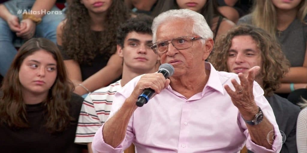 Carlos Alberto assume que Praça deve acabar junto com ele