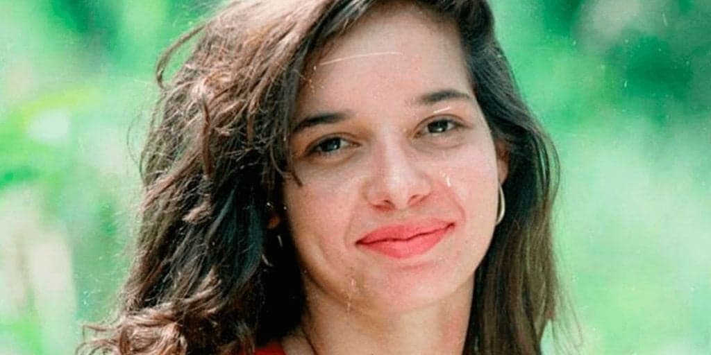 Caso de Daniella Perez, assassinada brutalmente, tem novo desfecho confirmado e mãe da moça vai aos prantos