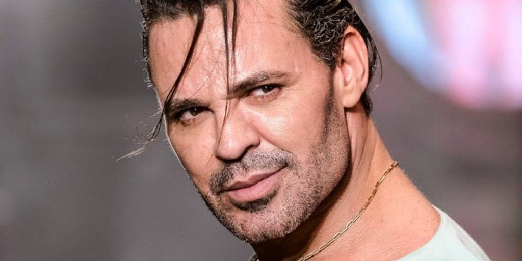 Eduardo Costa alerta fãs com golpe em seu nome