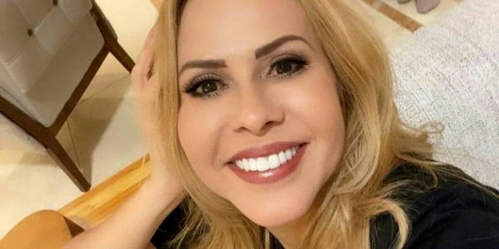 Joelma surge com aparência irreconhecível em novo clique e causa estranheza: "O que fizeram?"