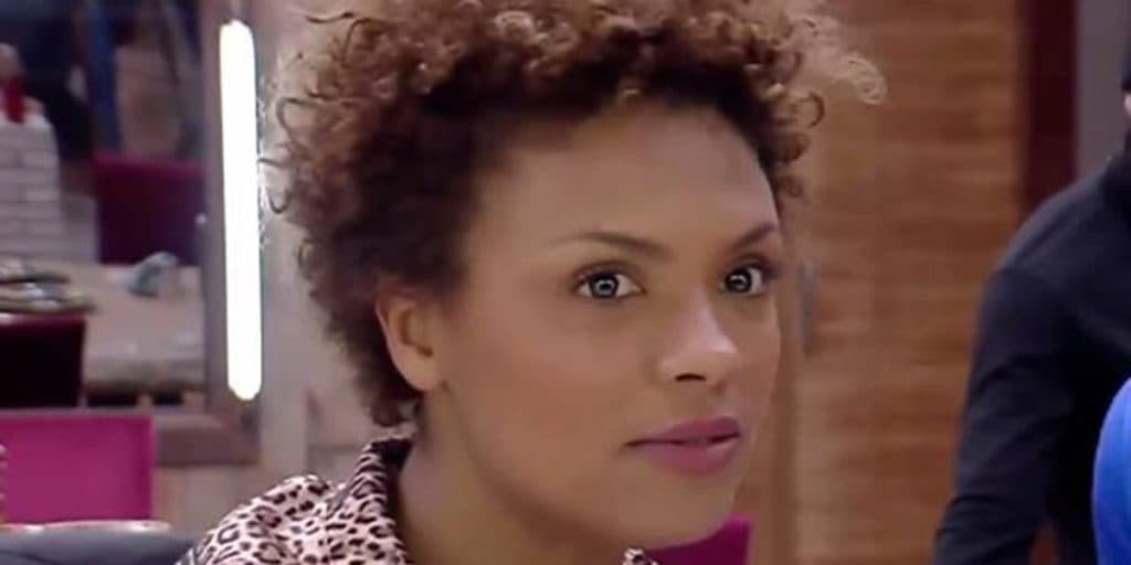 Lidi desfaz mala após ficar na Fazenda 12 e peões ficam estarrecidos com o que acham: "Um saco de Pedras"