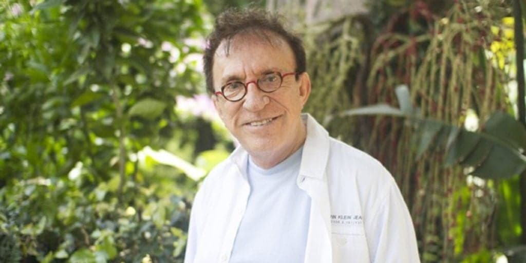 Moacyr Franco reflete: "Crescemos o que merecemos"