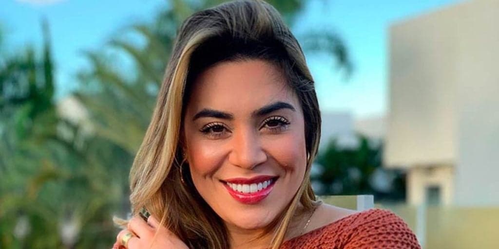 Um soco no estômago! Naiara Azevedo manda seu recado aos "fiscais de luto" da Internet