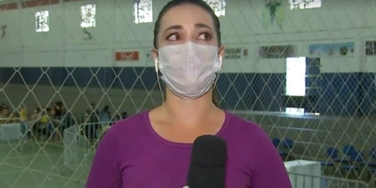 Nathália Silva não conseguiu esconder a emoção durante reportagem (Foto: Reprodução) Nathália Silva não conseguiu esconder a emoção durante reportagem (Foto: Reprodução)