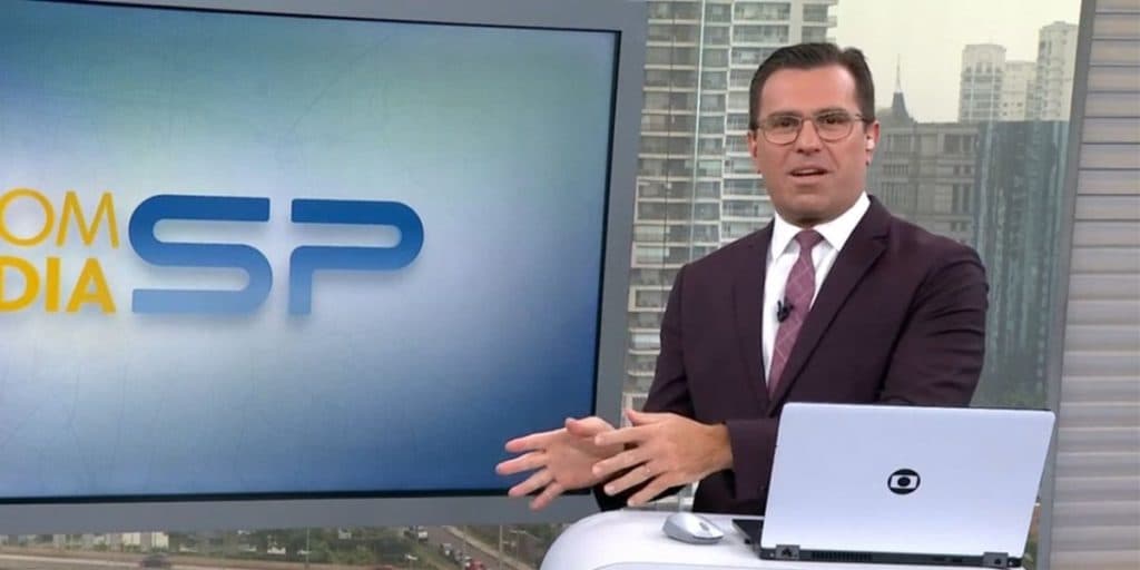 Rodrigo Bocardi paralisa jornal após receber acusação e faz desabafo ao vivo na Globo: "Vamos parar"