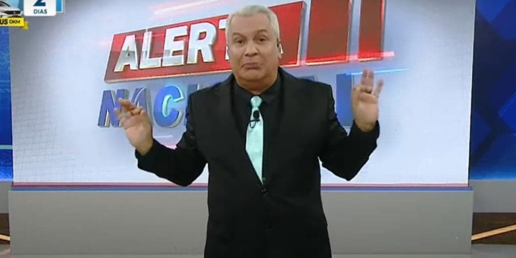 Sikêra Jr, após receber processo, continua xingando Xuxa e faz novo ataque ao vivo na RedeTV!: “É uma velha”
