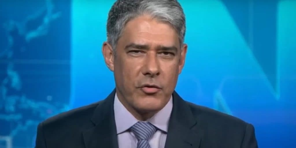 William Bonner se desculpa após erro no JN