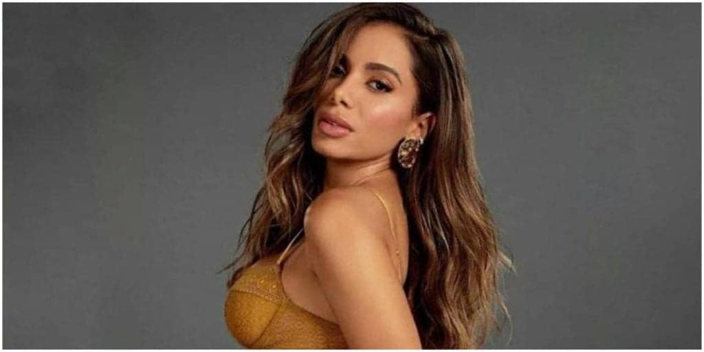 Anitta expõe drama em rede social, clama "pelo amor de Deus" e revela: "Estou desesperada"