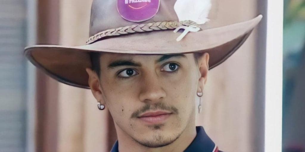 Jornalista da Sonia Abrão quebra banca, assume que Biel é gay e expõe relação com outro homem