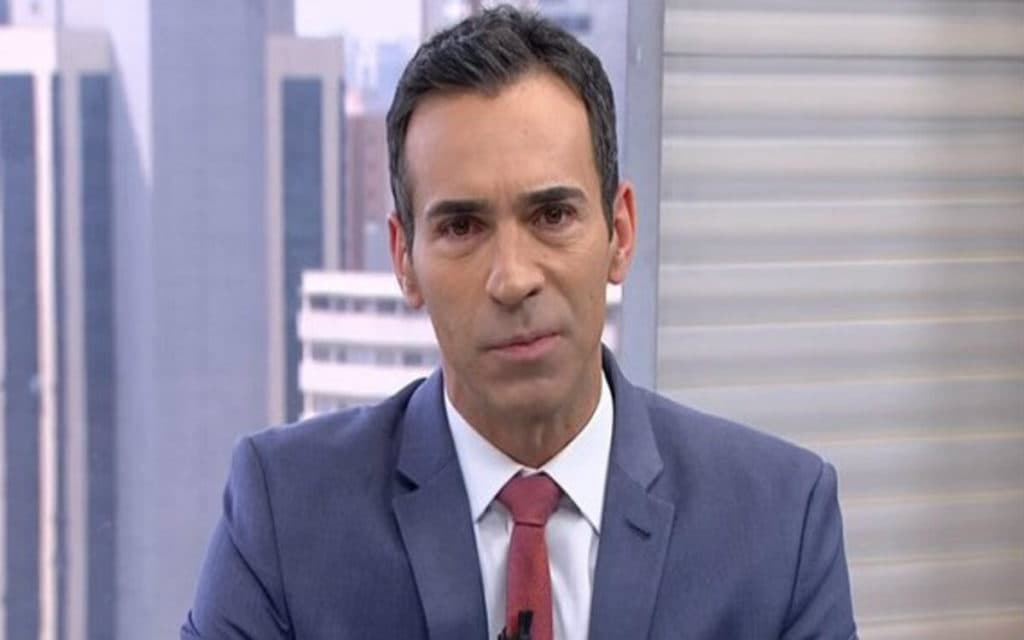 César Tralli dá notícia de cancelamento de debate de Boulos