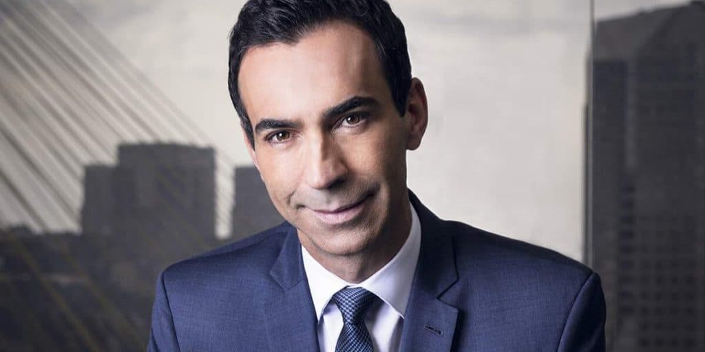 Após 10 anos, choro em elevador e muita luta, Globo derruba Cesar Tralli e o tira do ar definitivamente