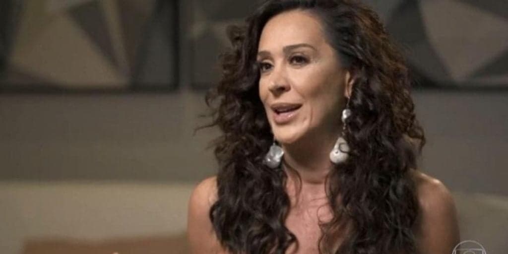 Claudia Raia lamenta casamento com Alexandre Frota e dá detalhes sobre relação conturbada: "Devaneio adolescente"