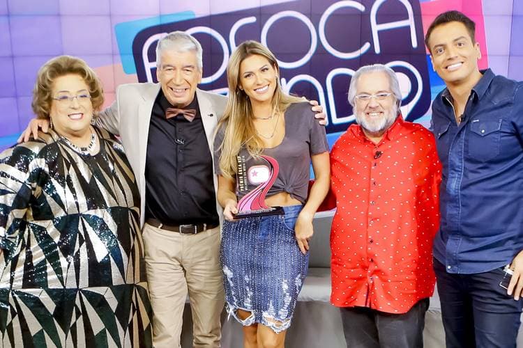 Ex-diretor do SBT, diz que foi hostilizado por apresentadores e fala até de Lívia
