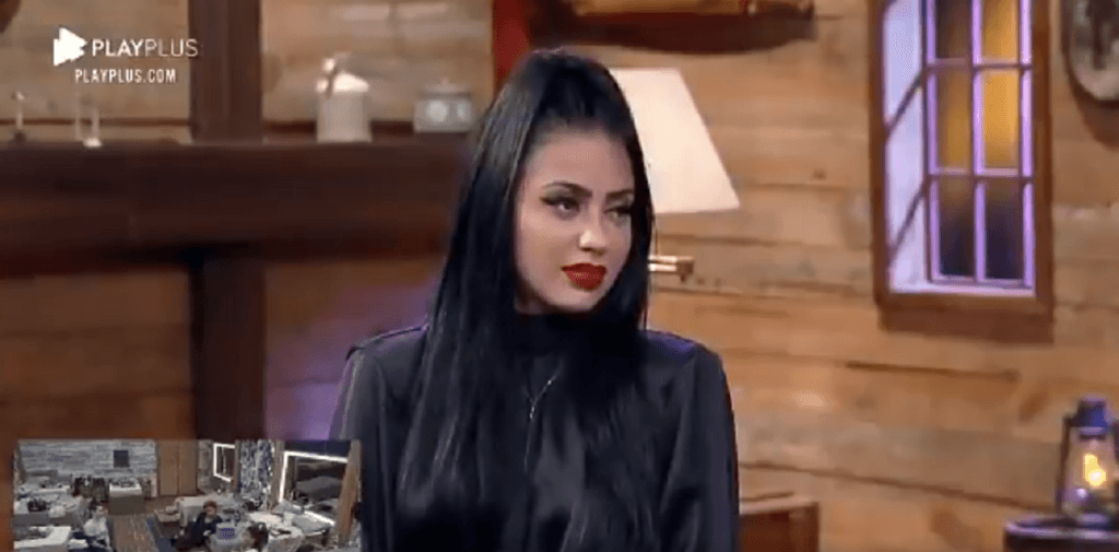 Mirella é humilhada após sair de A Fazenda: "MC 18%"