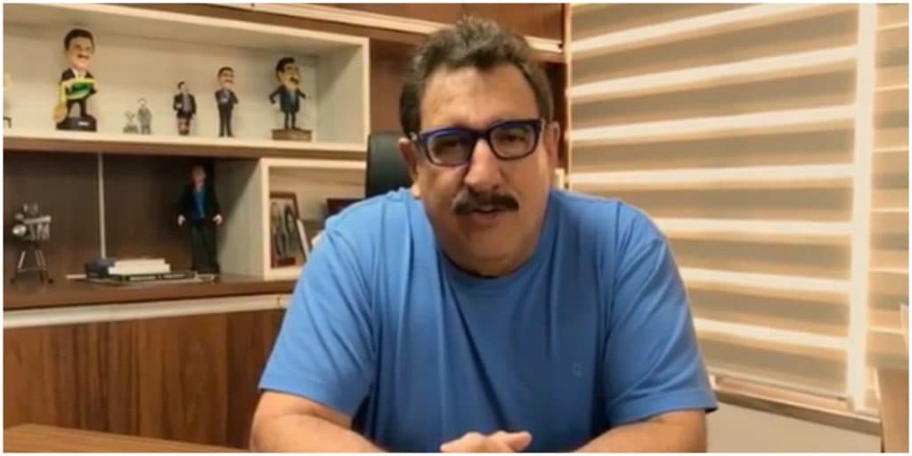 Ratinho derruba intimidade ao público, expõe homenagem a mãe e comove país com vídeo: "Te amo muito"