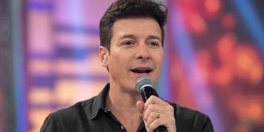 Rodrigo Faro, faturando mais de 1 milhão na Record, escancara salário miserável que tinha na Globo