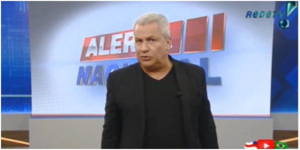 Sikêra fala sobre nudismo no Alerta Nacional, zomba e escorraça: "É feio demais"
