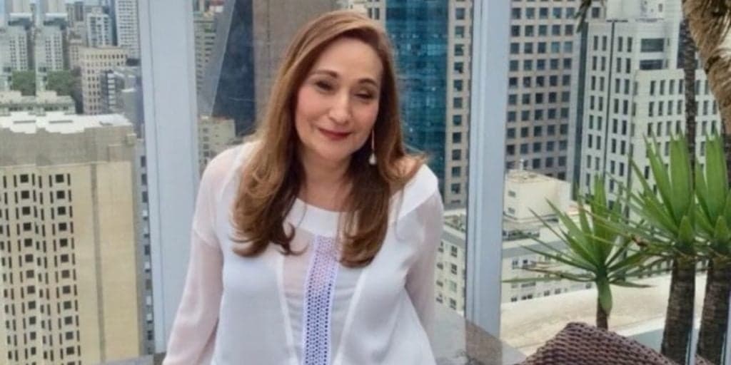 Sonia Abrão tem programa chamado de hipócrita por ex-funcionário, que ainda diz que jornalista é enrustido