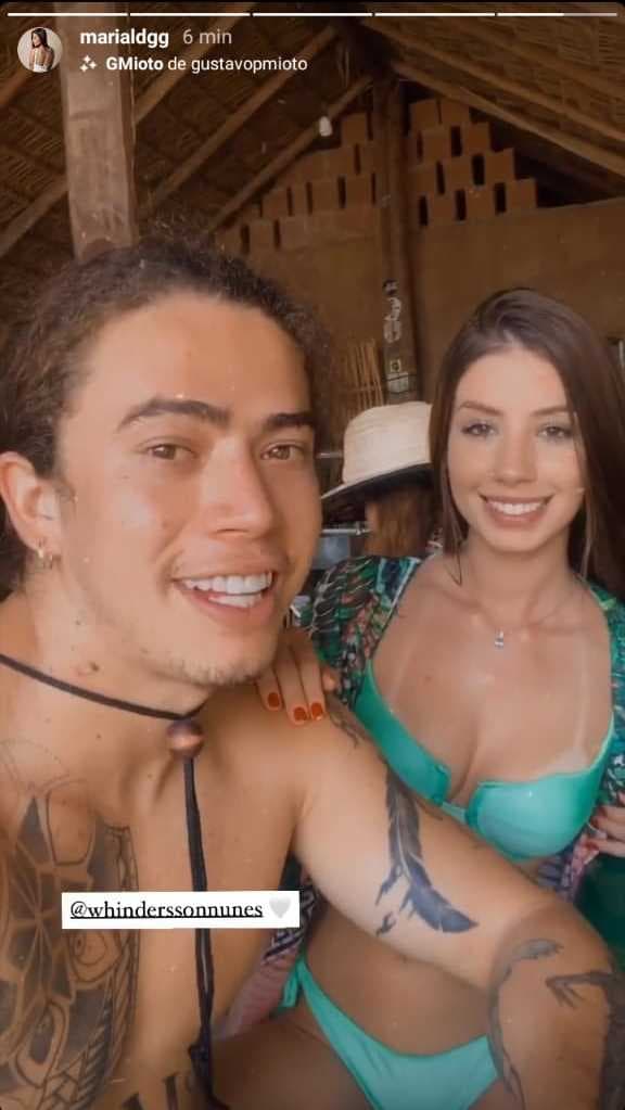 Whindersson Nunes aparece pela primeira vez ao lado de namorada