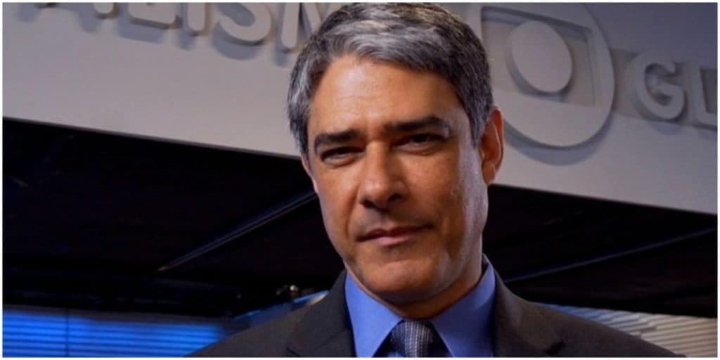 William Bonner mostra repórter demitido da Globo no JN