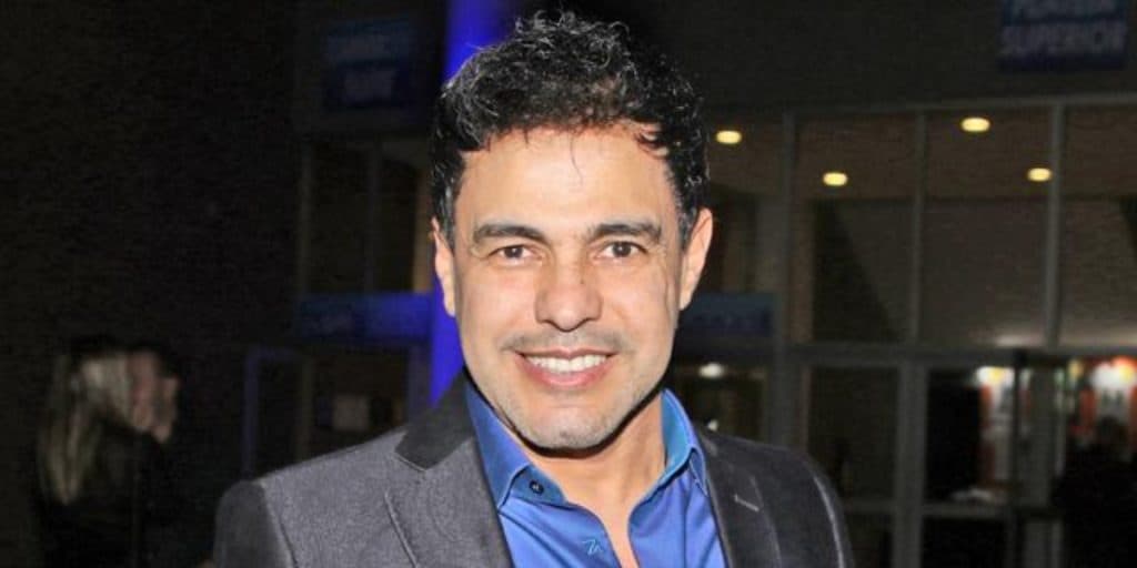Zezé chuta pau da barraca na RedeTV! e Sonia Abrão se vê impedida de fazer seu trabalho: "R$ 1 milhão"