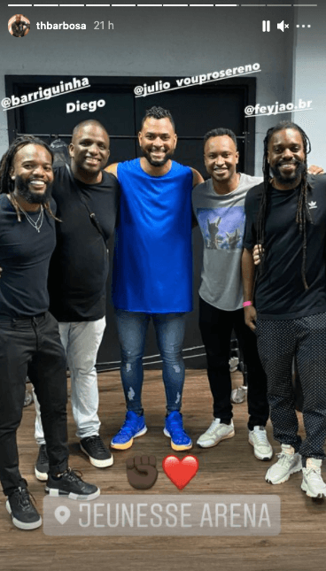 Thiaguinho faz show no Rio de Janeiro (Foto: Raphael Medeiros)