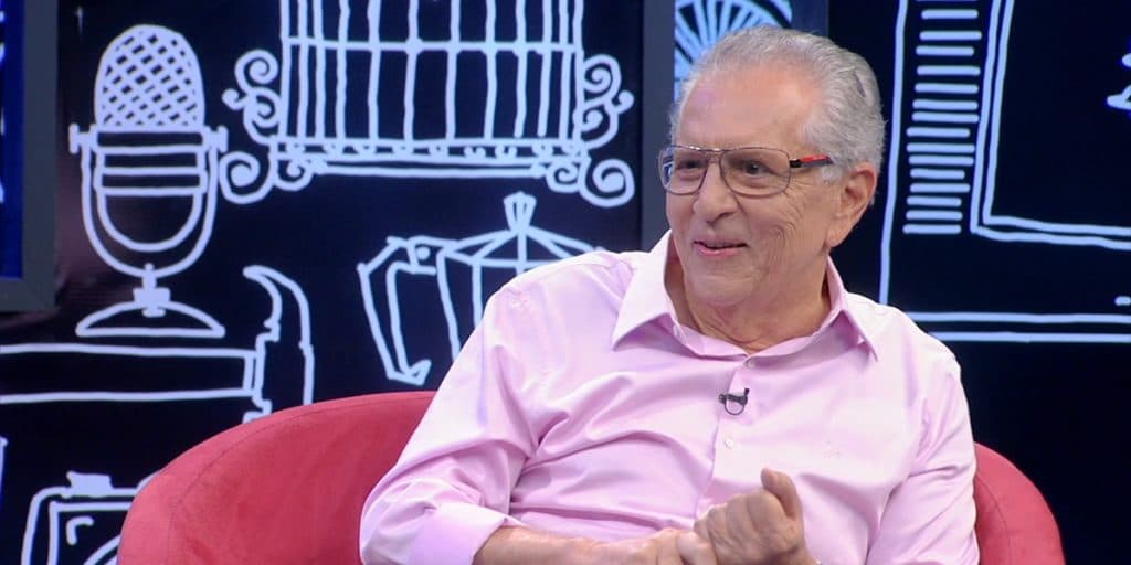 Carlos Alberto, aos 84, após foto chocante de sunga, tira roupa em casa e corpo é absurdo: “Como pode”