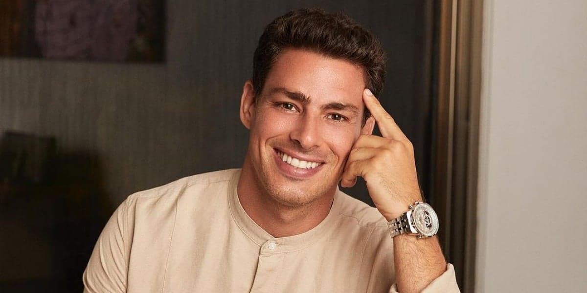 Cauã Reymond se emociona ao receber elogio de Tony Ramos (Foto: Reprodução/Instagram)