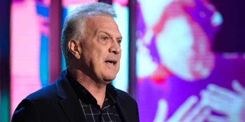 Pedro Bial entra de férias na Globo e será substituído por programa humorístico