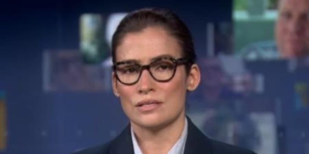 Renata Vasconcellos é intimada pela polícia e surge curtindo praia em dia de depoimento: "Afronte"