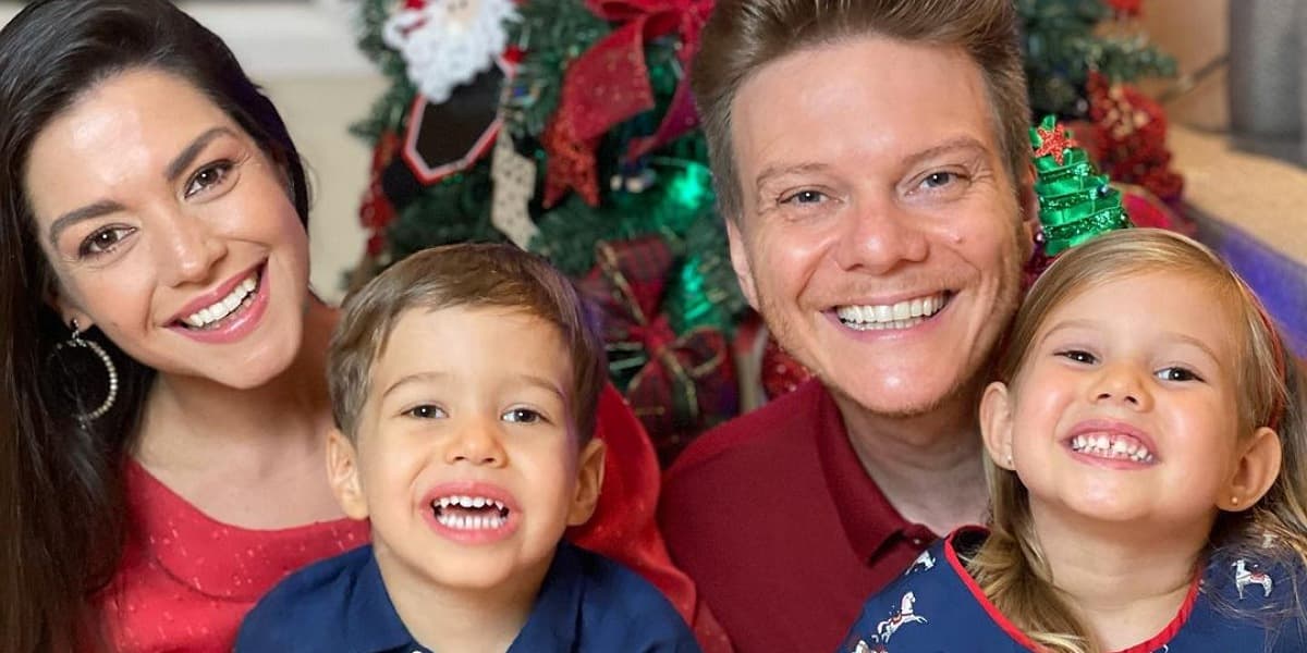 Thais Fersoza compartilha natal com Michel Teló e a família - Foto: Reprodução/Instagram Thais Fersoza compartilha natal com Michel Teló e a família - Foto: Reprodução/Instagram