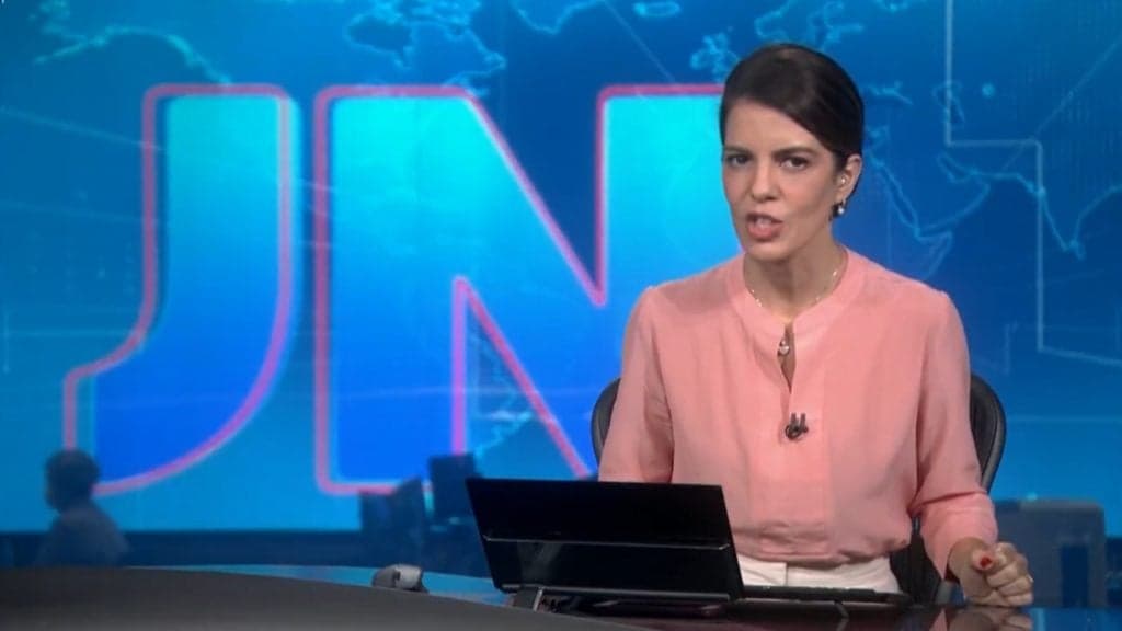 Jornal Nacional invade programação às pressas com notícia bomba e deixa público estarrecido: "Urgente"
