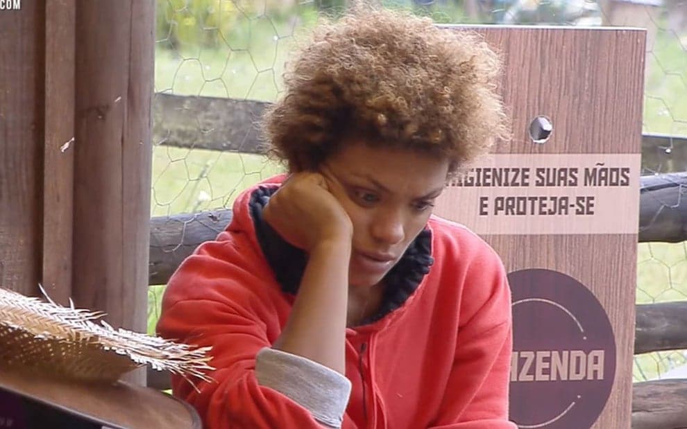 A Fazenda 12: Temendo eliminação, Lidi desabafa após ter sido indicada para a roça