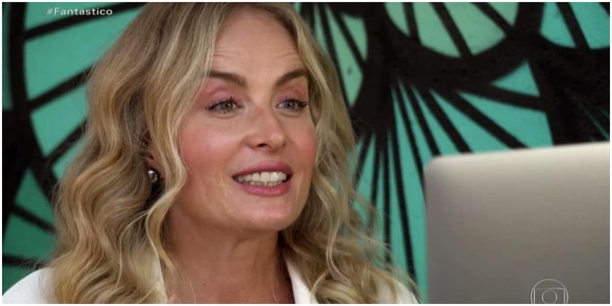 Angélica chorou durante live ao falar sobre três meses de Simples Assim (Foto: Reprodução) Angélica chorou durante live ao falar sobre três meses de Simples Assim (Foto: Reprodução)