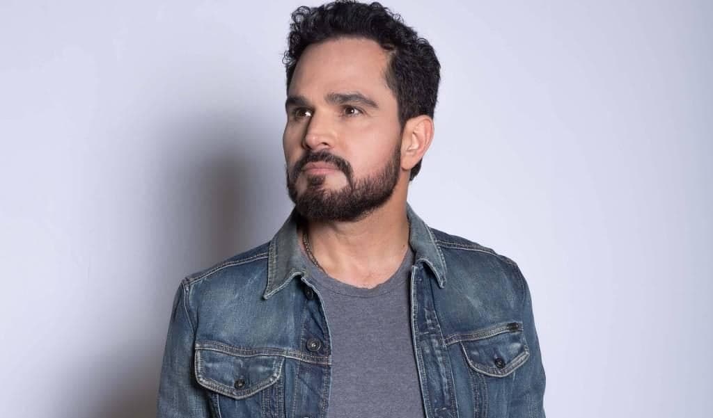 Luciano Camargo assume carreira gospel de vez