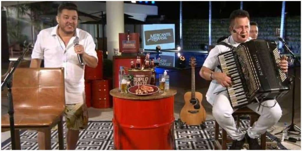 Bruno e Marrone debocham de Mariano