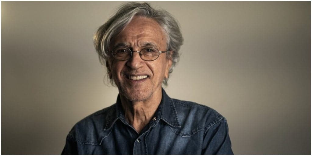 Caetano Veloso perde a paciência e move processo contra mulher após ser chamado de "macaco pedófilo"