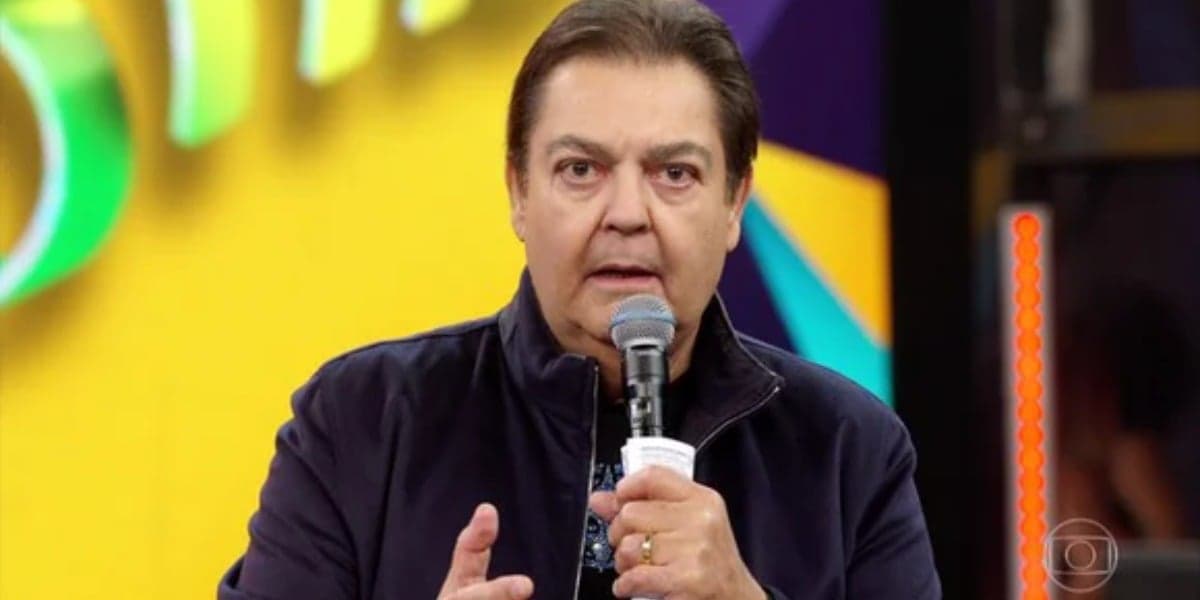 Faustão faz discurso comovente (Foto: Reprodução)