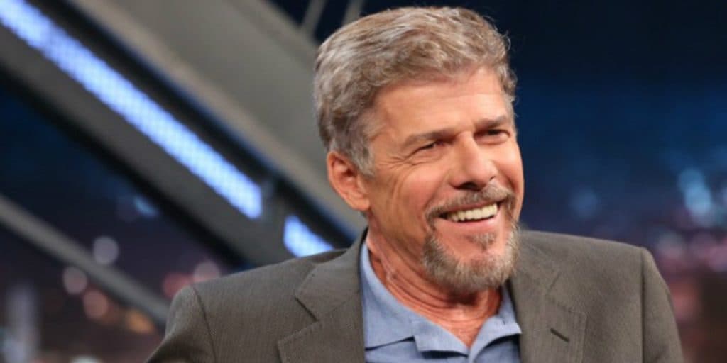 José Mayer surge no programa de Sonia Abrão e fala de volta à TV