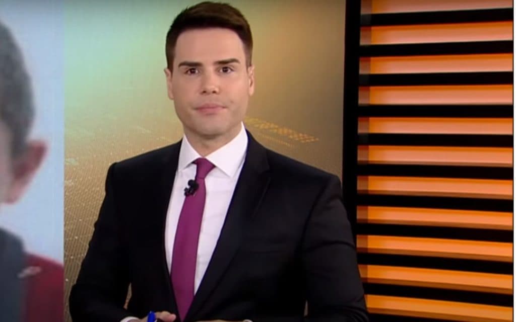 Luiz Bacci tem segredo exposto por Fabíola Reipert