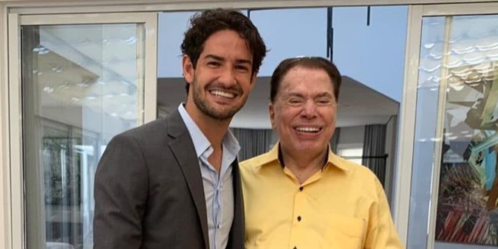 Pato faz as malas para sair do país, vê Rebeca se demitir do SBT com separação e dá recado a Silvio: "Pense nisso"