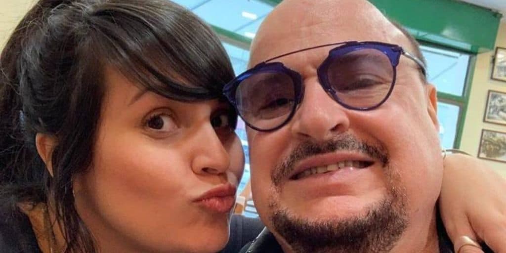 Desolada após morte do pai, filha de Paulinho, do Roupa Nova, faz homenagem emocionante e lamenta: "Guerreiro"